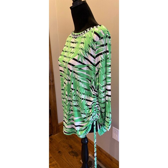 Lark Lane Blouse Plus Size XL Top Green Tropical Leaf Pattern Embellished Neck - Picture 5 of 10